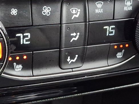 Used 2023 Buick Encore GX Select w/ Sport Touring Package image 24