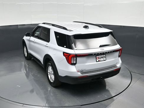 New 2026 Ford Explorer Active image 53