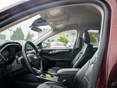 Used 2021 Ford Escape SEL image 19