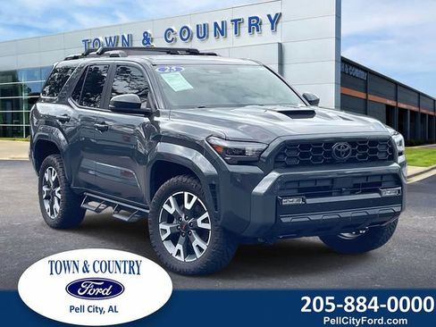 Used 2025 Toyota 4Runner TRD Sport image 1