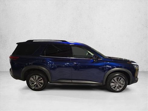 Used 2025 Nissan Pathfinder SV AWD/4WD image 4