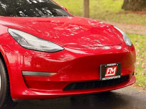 Used 2018 Tesla Model 3 Long Range image 9