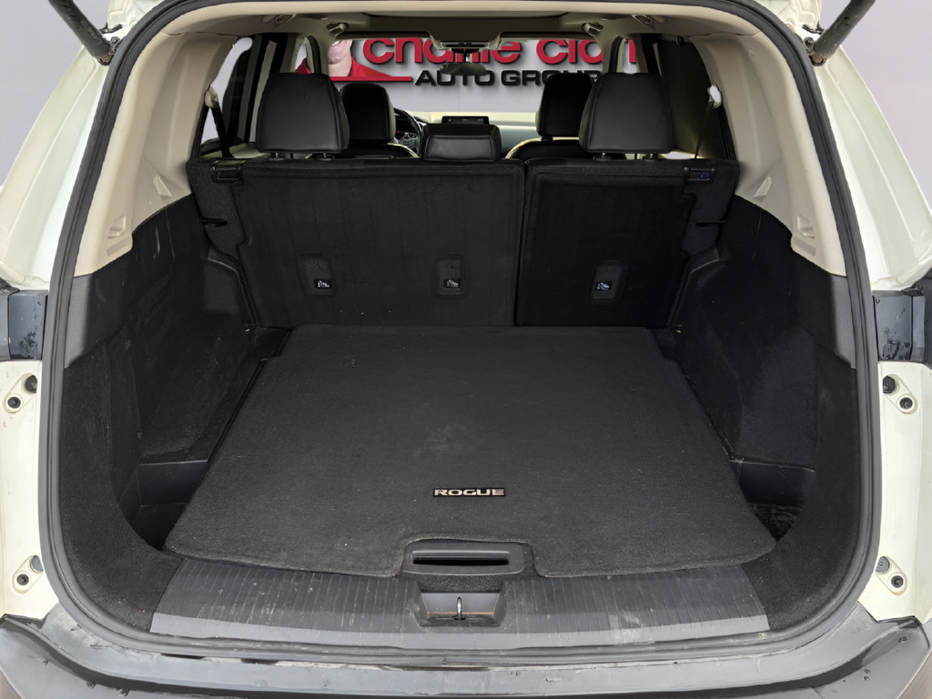Certified 2023 Nissan Rogue SV w/ SV Premium B Package FWD image 9