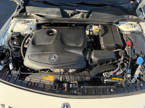 Used 2018 Mercedes-Benz GLA 250 4MATIC image 17