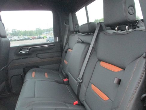New 2026 GMC Sierra 2500 AT4 w/ AT4 Premium Plus Package AWD/4WD image 14
