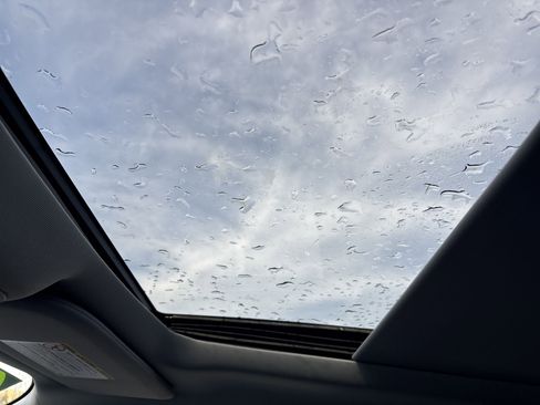 Used 2024 Ford F350 Lariat w/ Camper Package image 29