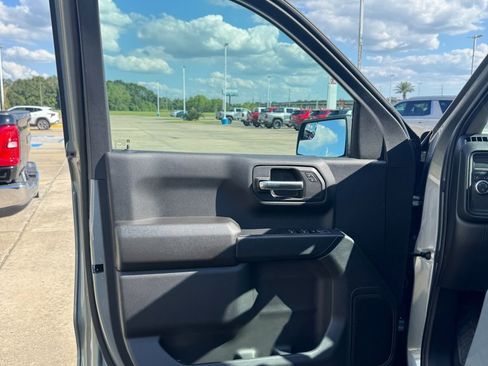 New 2026 GMC Sierra 1500 Pro w/ Pro Value Package image 9