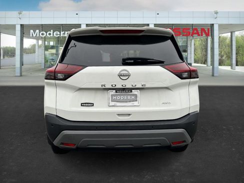 Certified 2023 Nissan Rogue S image 4