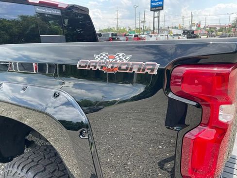 New 2025 Chevrolet Silverado 1500 RST AWD/4WD image 6