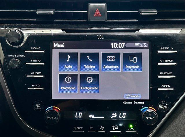 Used 2018 Toyota Camry XSE FWD image 19