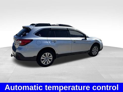 Used 2018 Subaru Outback 2.5i Premium AWD/4WD image 7