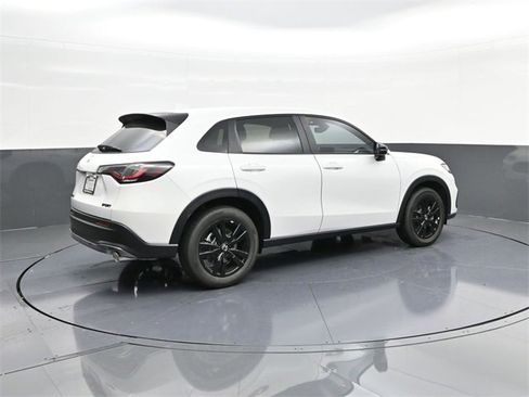 New 2026 Honda HR-V Sport image 12