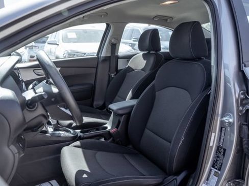 Used 2023 Kia Forte LXS FWD image 22