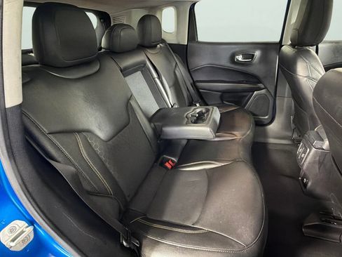 Used 2020 Jeep Compass Latitude FWD image 30