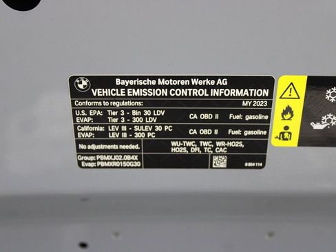 Used 2023 BMW 330i Sedan w/ M Sport Package image 44