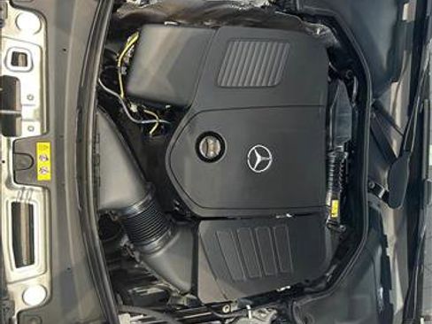 Used 2025 Mercedes-Benz C 300 4MATIC Sedan image 18