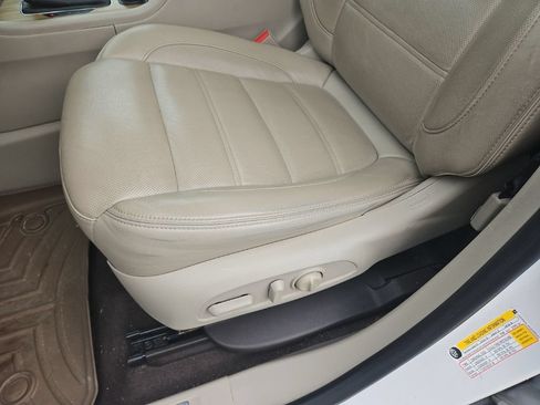 Used 2018 GMC Acadia Denali AWD/4WD image 19