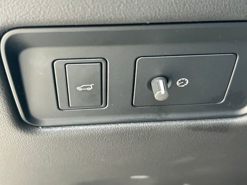 Used 2024 Jaguar F-PACE R-Dynamic S image 30