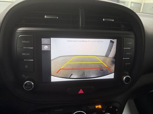 Used 2024 Kia Soul LX w/ Option Group 015 image 19