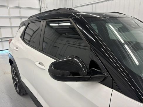 Used 2021 Chevrolet TrailBlazer RS w/ Technology Package FWD image 35