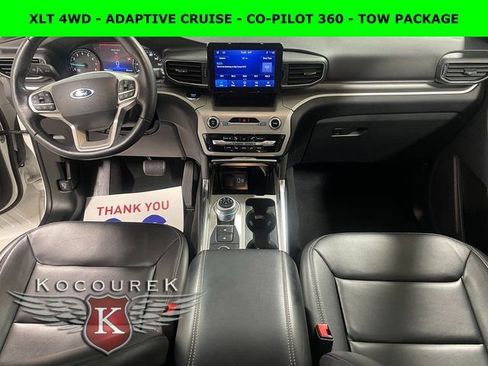 Used 2022 Ford Explorer XLT image 13