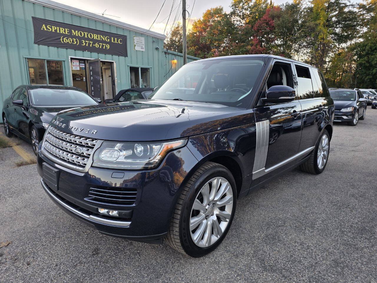 Used 2015 Land Rover Range Rover Supercharged AWD/4WD image 3