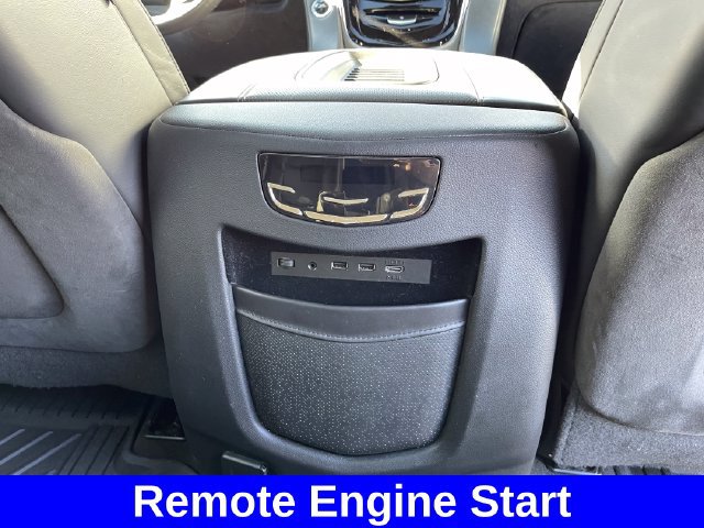 Used 2019 Cadillac Escalade Platinum AWD/4WD image 39