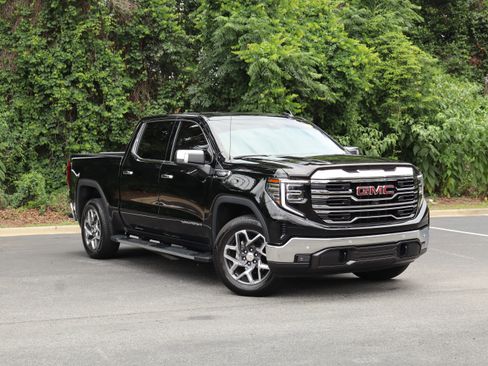 Used 2025 GMC Sierra 1500 SLT w/ SLT Premium Plus Package RWD image 2