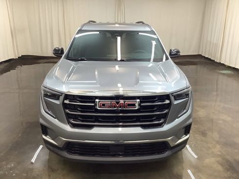 Used 2025 GMC Acadia Elevation image 3