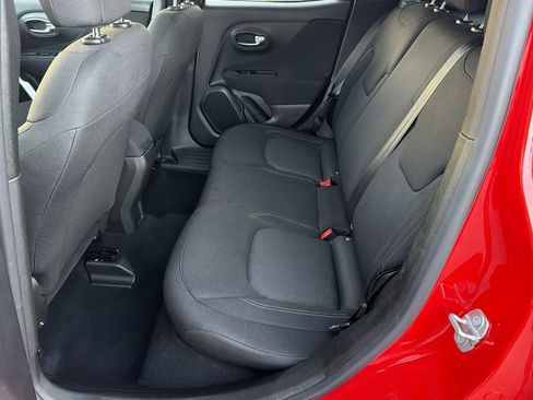 Used 2021 Jeep Renegade Sport image 24