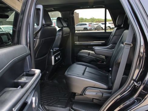 Used 2021 Ford Expedition XLT RWD image 18