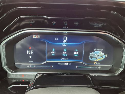 Used 2025 Chevrolet Silverado 3500 LTZ w/ LTZ Plus Package image 18