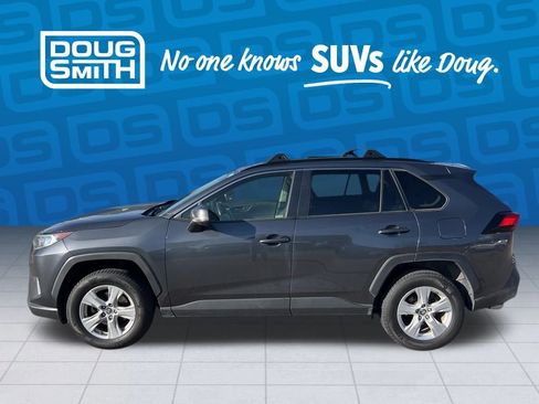 Used 2019 Toyota RAV4 XLE image 2