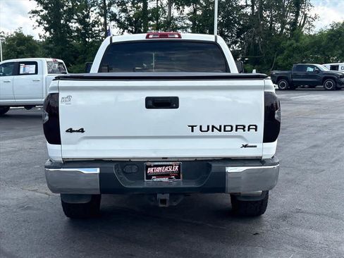 Used 2019 Toyota Tundra SR5 w/ SR5 Upgrade Package AWD/4WD image 28