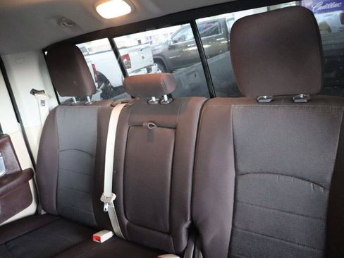 Used 2016 RAM 3500 Big Horn RWD image 30
