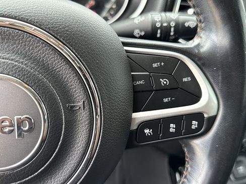 Used 2021 Jeep Compass Limited image 25