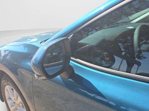 Used 2025 Toyota Camry LE w/ Convenience Package image 27