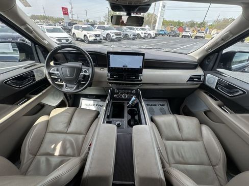 Used 2023 Lincoln Navigator Reserve AWD/4WD image 21