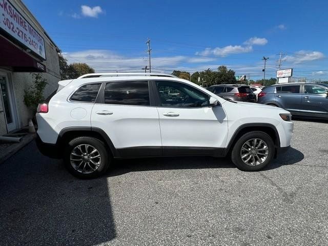 Used 2019 Jeep Cherokee Latitude Plus w/ Cold Weather Group AWD/4WD image 8