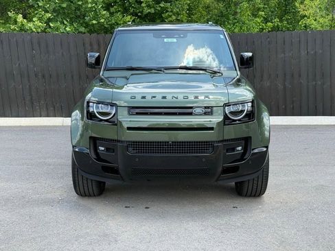 New 2026 Land Rover Defender 130 X-Dynamic SE AWD/4WD image 9