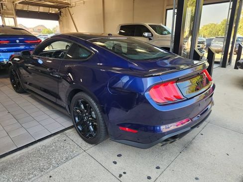 Used 2020 Ford Mustang GT Premium w/ Equipment Group 401A RWD image 4