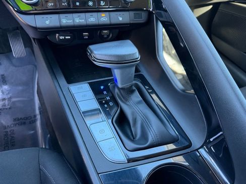 Used 2023 Hyundai Elantra SEL w/ Convenience Package image 26