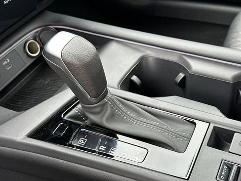 New 2026 Nissan Sentra SV w/ SV Convenience Package FWD image 33