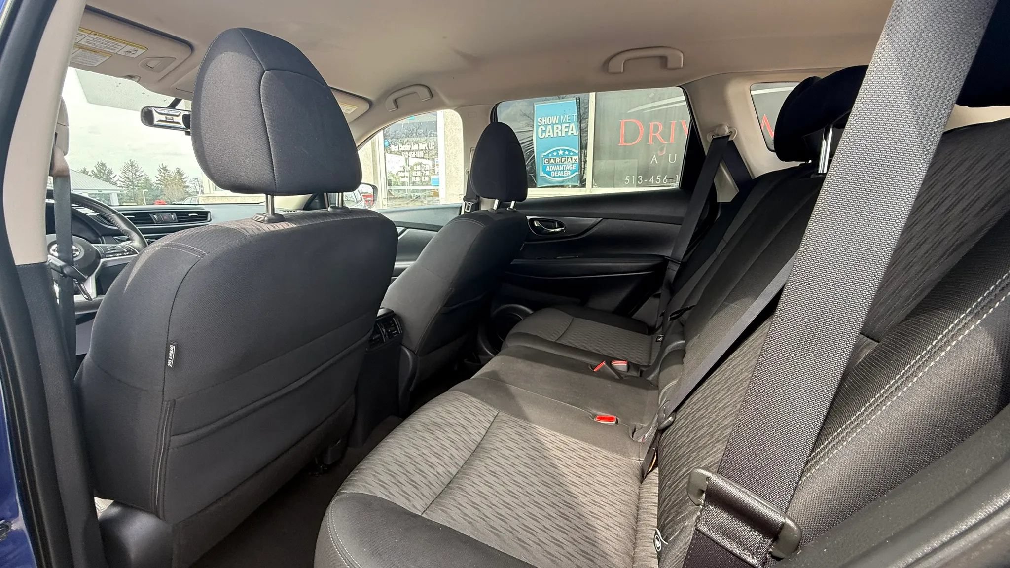 Used 2018 Nissan Rogue SV FWD image 10