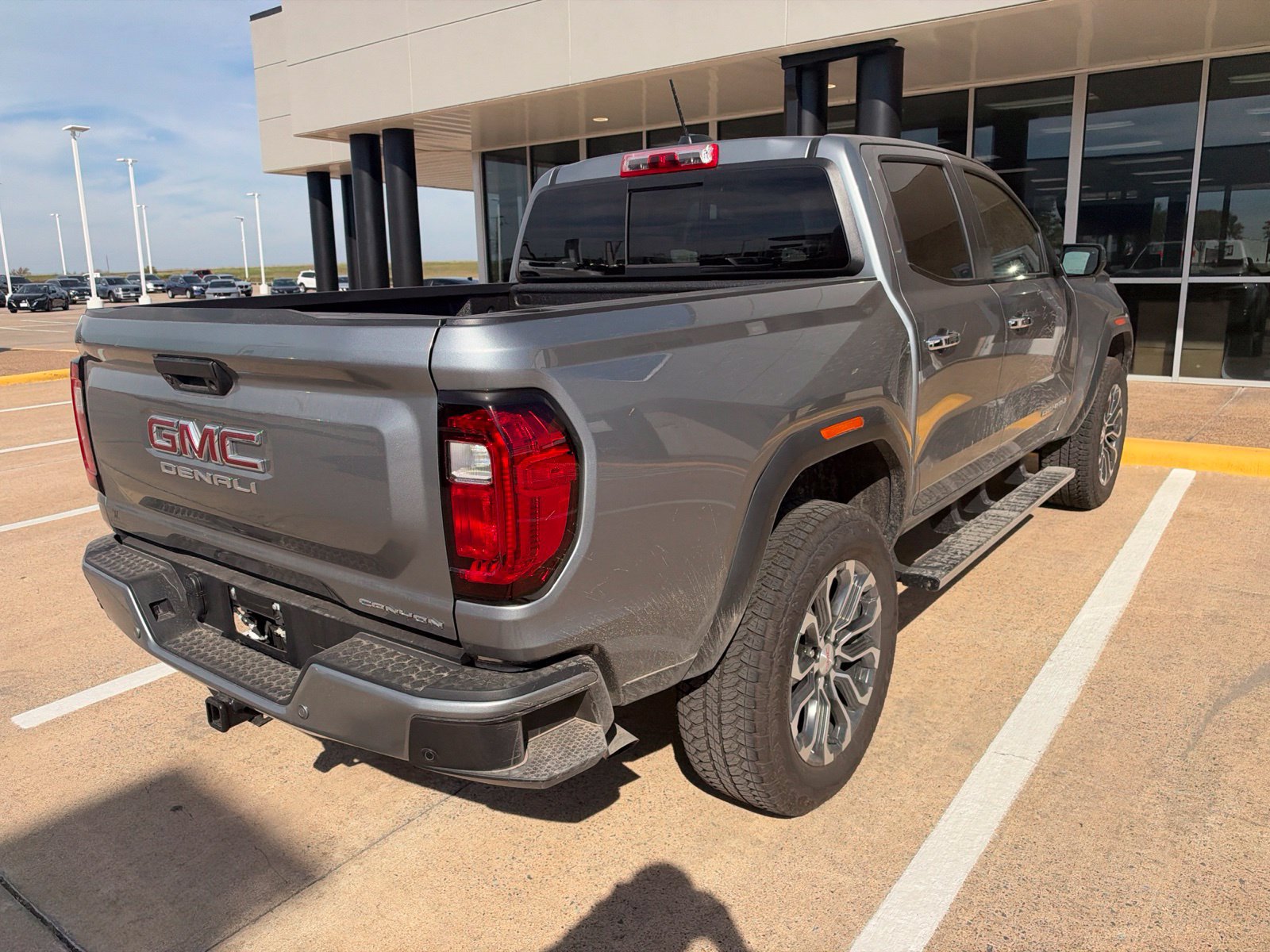 Used 2026 GMC Canyon Denali AWD/4WD image 7