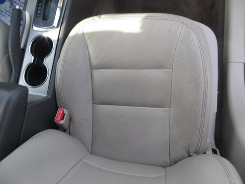 Used 2012 Ford Fusion SEL image 40