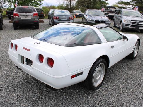 Used 1996 Chevrolet Corvette Coupe RWD image 7
