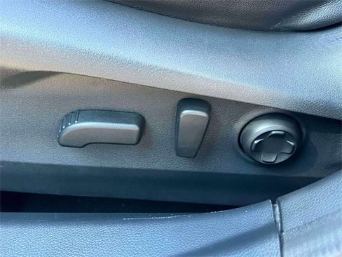 Used 2023 Subaru Outback Limited image 21