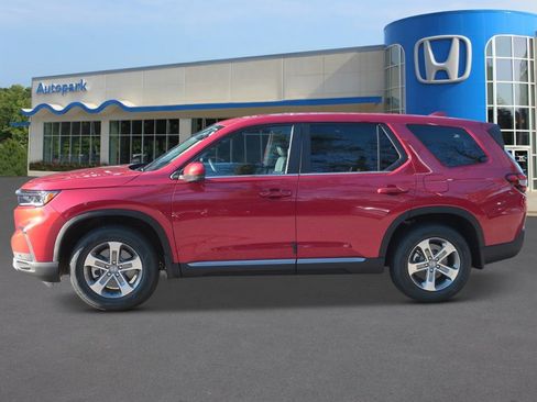 New 2025 Honda Pilot EX-L image 2