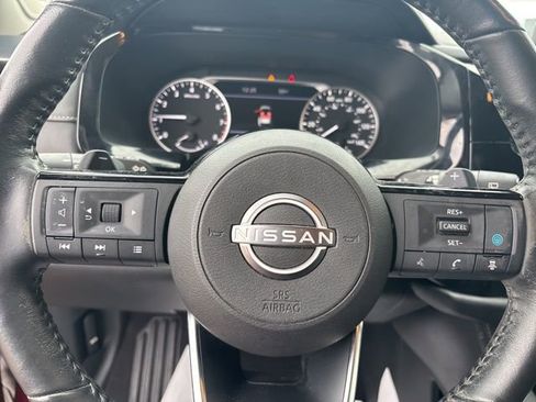 Used 2023 Nissan Pathfinder SL w/ SL Premium Package image 13